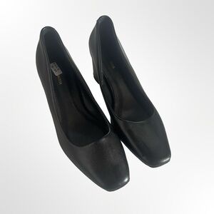 Women's Black Low Block Heel Pumps in size 8